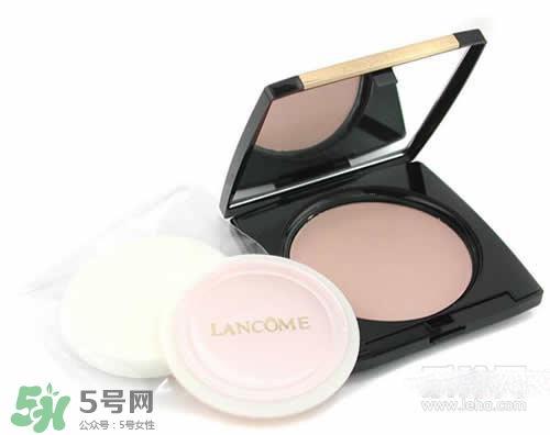 粉饼是什么时候用的?粉饼使用顺序